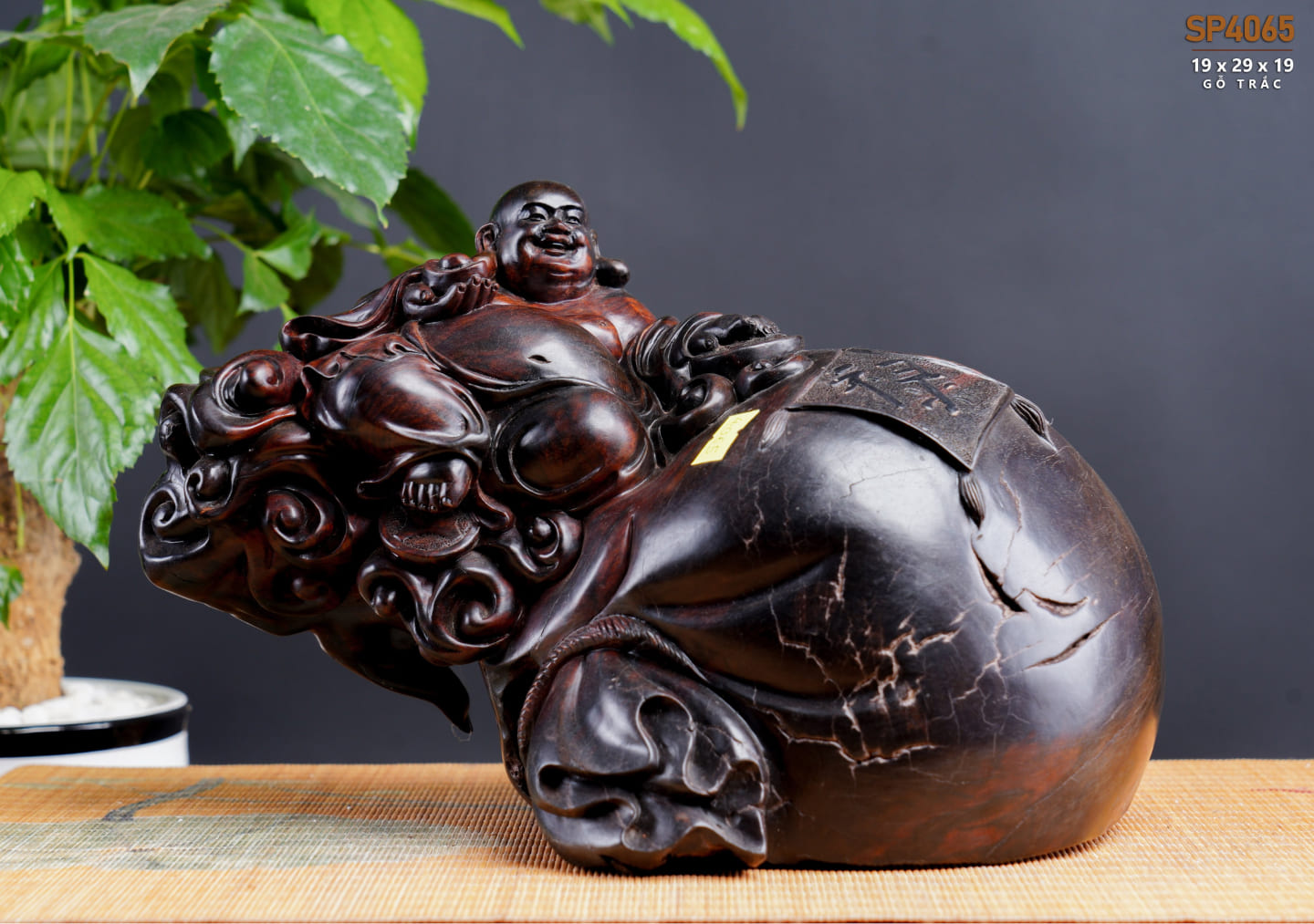 Đồ gỗ đẹp Liên Hà-Tượng Phật Di Lặc gỗ trắc